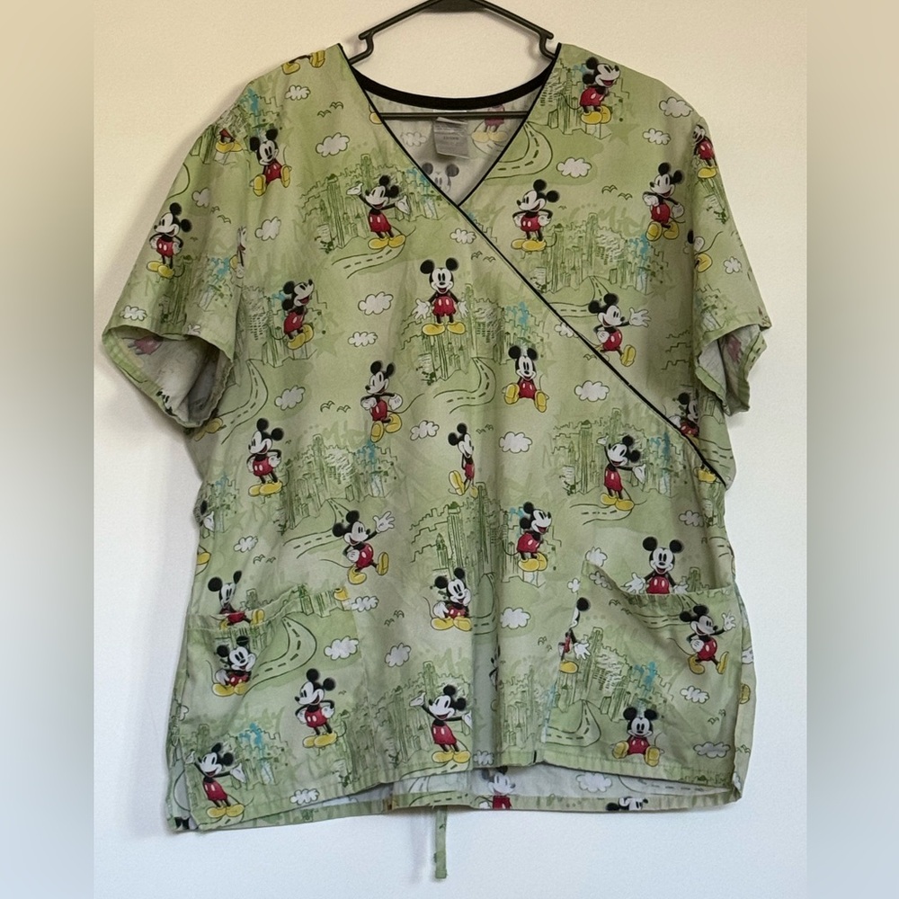 S71 Disney Size 2XL Mickey Mouse Green Scrub Top with Back Tie